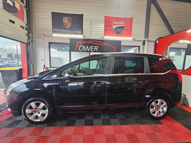 Peugeot 5008 hdi 208012 kms Noir de 2012