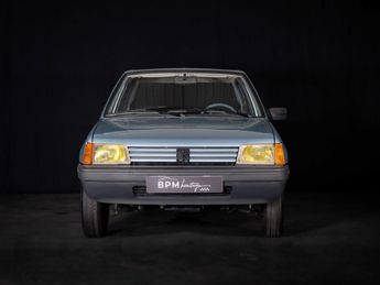  Voir détails -Peugeot 205 GL à Ingr (45)