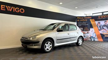  Voir détails -Peugeot 206 1.6 110 XT PREMIUM BVA à Saint-Apollinaire (21)