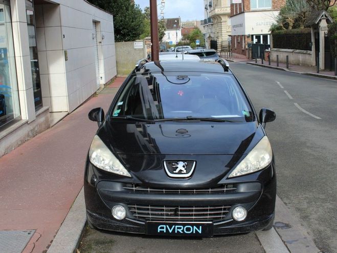 Peugeot 207 SW (2) 1.6 VTI 120 OUTDOOR Noir Verni de 2008