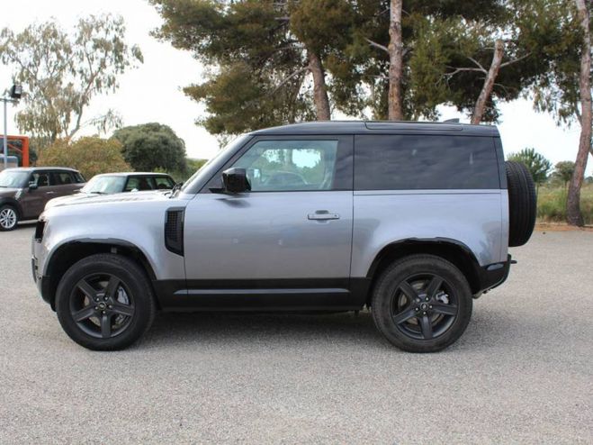 Land rover Series 90 3.0L D300 X-DYNAMIC 3 PORTES 5 PLACES GRIS de 2021