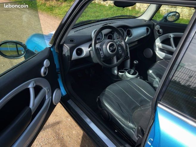 Mini Cooper  Bleu de 2004