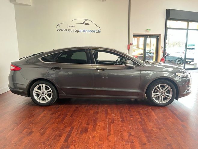 Ford Mondeo 2.0 TDCI 150CH TITANIUM BUSINESS 5P Gris de 2017