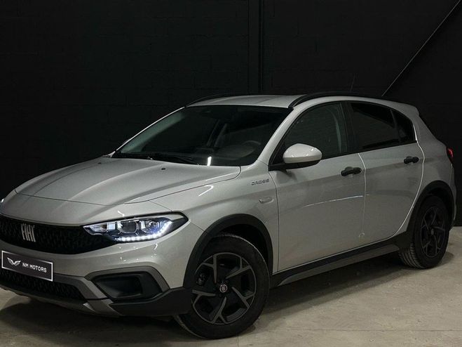 Fiat Tipo Cross 100 CV - Pas de TVA Gris Mtallis de 2022