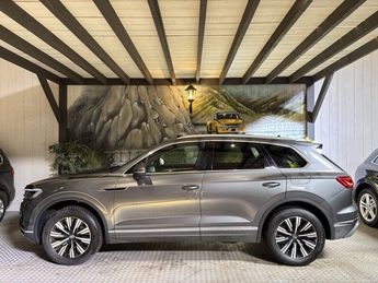  Voir détails -Volkswagen Touareg 3.0 TSI E-HYBRID 381 CV ELEGANCE TIPTRON à Charentilly (37)