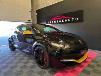  Voir détails -Renault Megane III COUPE 2.0 16V 265ch Red Bull Racing  à Gap (05)