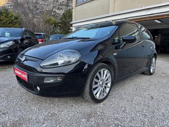  Voir détails -Fiat Punto 1.4 MULTIAIR TURBO 16V 135CH LOUNGE 3P/  à Meylan (38)