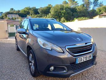  Voir détails -Peugeot 2008 1,2 Puretech Allure 110 CH à Tourves (83)