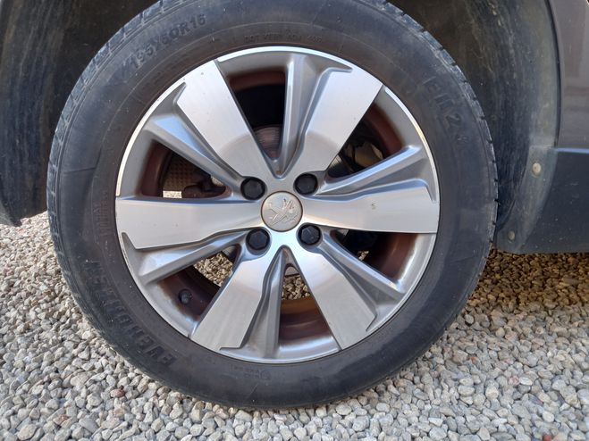 Peugeot 2008 1,2 Puretech Allure 110 CH  de 2016