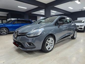  Voir détails -Renault Clio V dCi 90 CV 5 porte Zen à Calais (62)