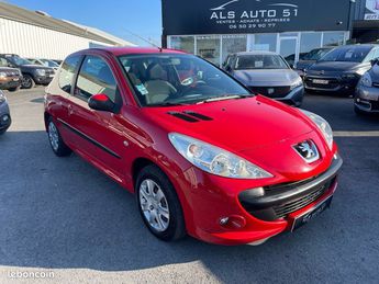  Voir détails -Peugeot 206 + TRENDY 60 CV 3 portes à Reims (51)