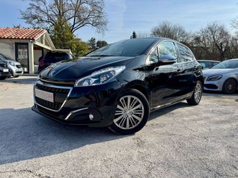  Voir détails -Peugeot 208 1.2 PURETECH 110CH E6.C ALLURE S&S EAT6  à Nice (06)