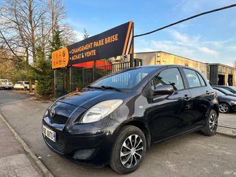  Voir détails -Toyota Yaris II (2) 69 VVT-I 4CV CONFORT PACK 5P à Aulnay-sous-Bois (93)