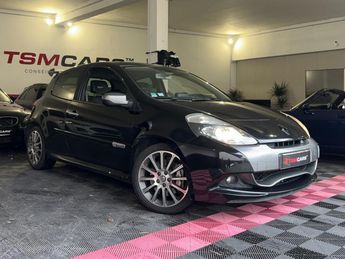  Voir détails -Renault Clio 2.0i 16V - 203 III BERLINE Sport Luxe PH à Cannes (06)