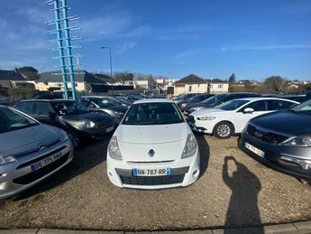  Voir détails -Renault Clio III SOCIETE DCI 75 ECO2 GENERIQUE EURO 5 à vreux (27)