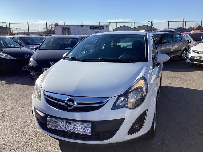 Opel Corsa 1.2 Energy Blanc Laqu� de 2014