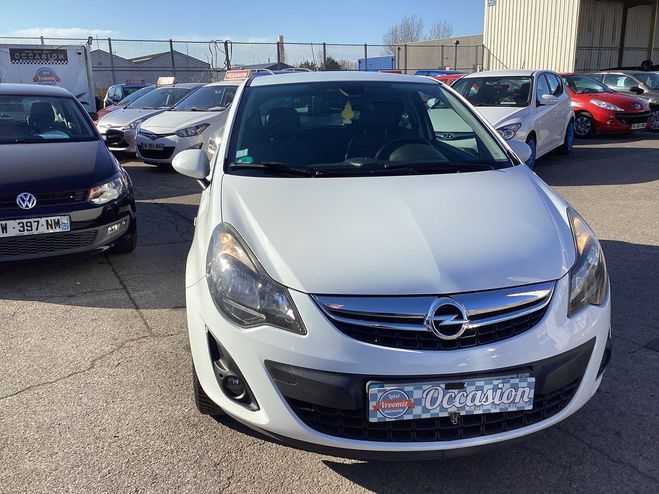 Opel Corsa 1.2 Energy Blanc Laqu� de 2014