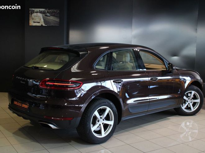 Porsche Macan 2.0 252 PDK Garantie 12M P&MO Marron de 2017