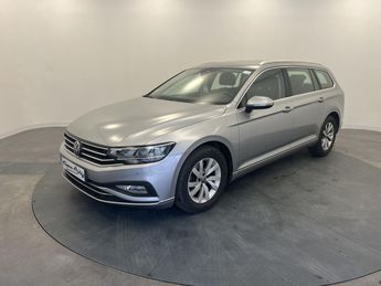  Voir détails -Volkswagen Passat BUSINESS 2.0 TDI EVO 150 DSG7 à Quimper (29)