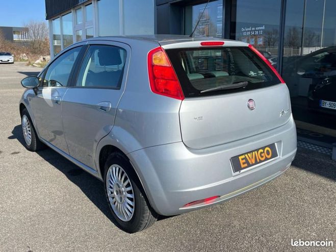 Fiat Grande Punto 1.2 65ch DYNAMIC 5p Gris de 2008