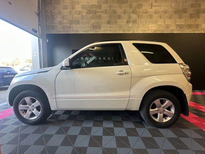 Suzuki Grand Vitara 3 Portes 4WD 1.9 DDiS 129 cv - Gtie 3 mo Blanc de 2010
