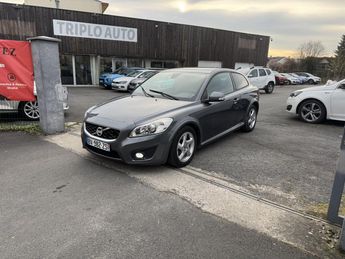  Voir détails -Volvo C30 1.6D FAP DRIVE S&S - 115 Momentum Clim   à Brive-la-Gaillarde (19)