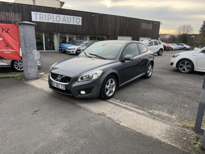 Volvo C30 1.6D FAP DRIVE S&S - 115 Momentum Clim   GRIS FONCE de 2011