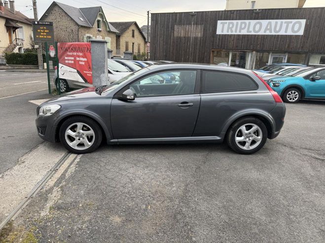 Volvo C30 1.6D FAP DRIVE S&S - 115 Momentum Clim   GRIS FONCE de 2011
