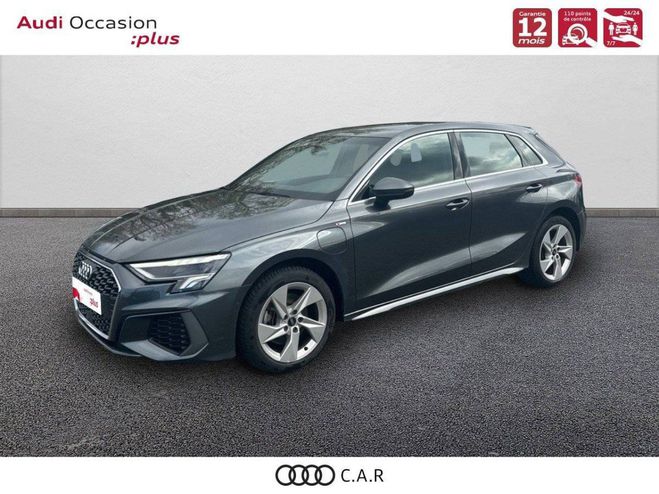Cliquer pour voir la photo suivante Audi A3 Sportback 40 TFSIe 204 S tronic 6 S Line Gris de 2021