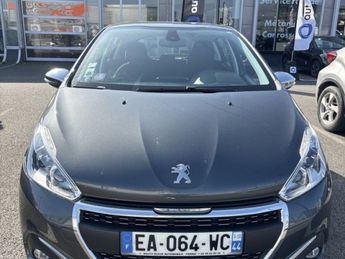  Voir détails -Peugeot 208 1.2 PURETECH 110CH ALLURE BUSINESS S&S 5 à Voreppe (38)