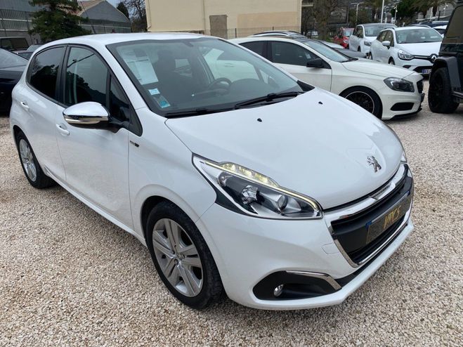 Peugeot 208 Style Blanc de 2017