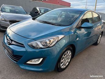 Voir détails -Hyundai I30 II 1.6 CRDI 110 Creative DCT-7 à  Le Rove (13)