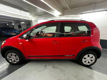  Voir détails -Volkswagen Up CROSS à Paris (75)