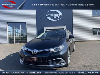  Voir détails -Toyota Auris 112 D-4D LOUNGE à Auneau (28)