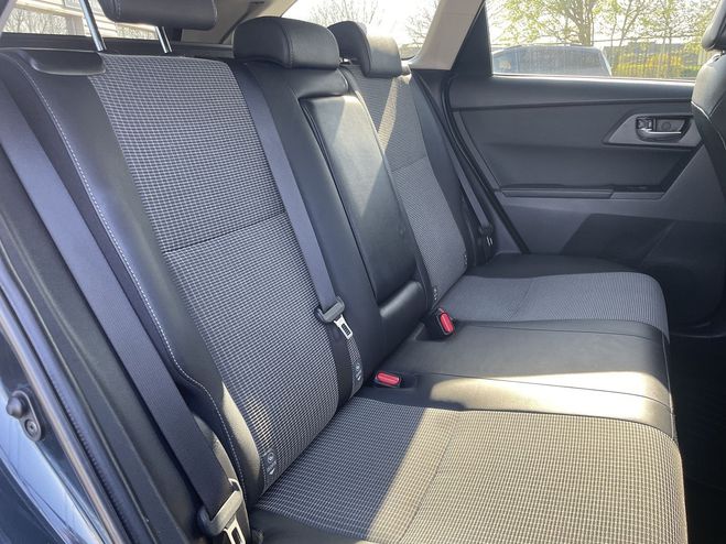 Toyota Auris 112 D-4D LOUNGE BLEU FONCE  de 2016