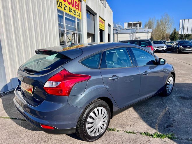 Ford Focus 1.6 TDCI 95CH TREND / CARNET A JOUR / DI Gris Fonc de 2011