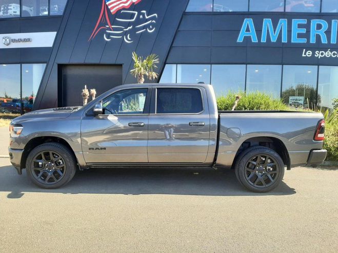 Dodge Ram 1500 CREW SPORT NIGHT EDITION Gris de 2022
