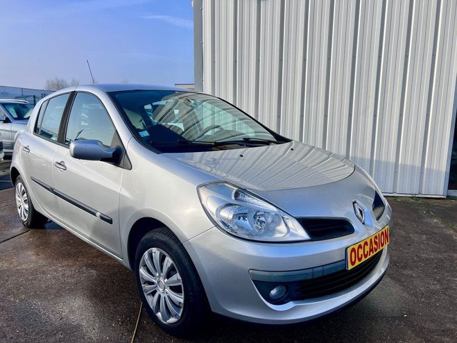 Renault Clio 1.4 16v 100CV PRIVILEGE /DISTRI OK Gris Clair de 2007