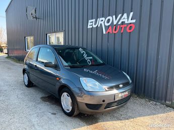  Voir détails -Ford Fiesta 1.3 70ch Ambiente 3P à Fontenay-sur-Eure (28)