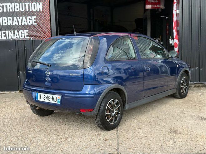 Opel Corsa 1.2i 80ch BOITE AUTO 95000 km Bleu de 2005