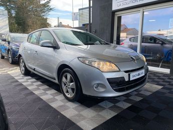  Voir détails -Renault Megane III BERLINE dCi 130 FAP eco2 Bose Euro 5 à Nantes (44)