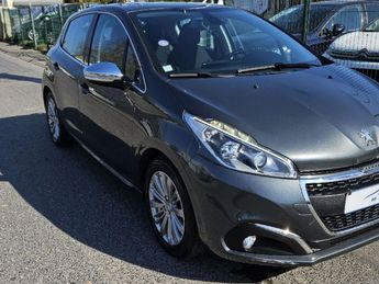  Voir détails -Peugeot 208 ALLURE 1.2 PURTECH 82 cv à Saint-Soupplets (77)