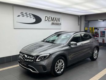  Voir détails -Mercedes Classe GLA 180 Sport Utility Vehicle Style Led Navi à Bruxelles (10)