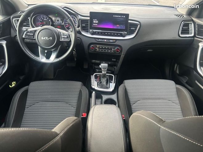 Kia Ceed d Ceed 1.5 T-GDI 160CH ACTIVE BUSINESS A Gris de 2023