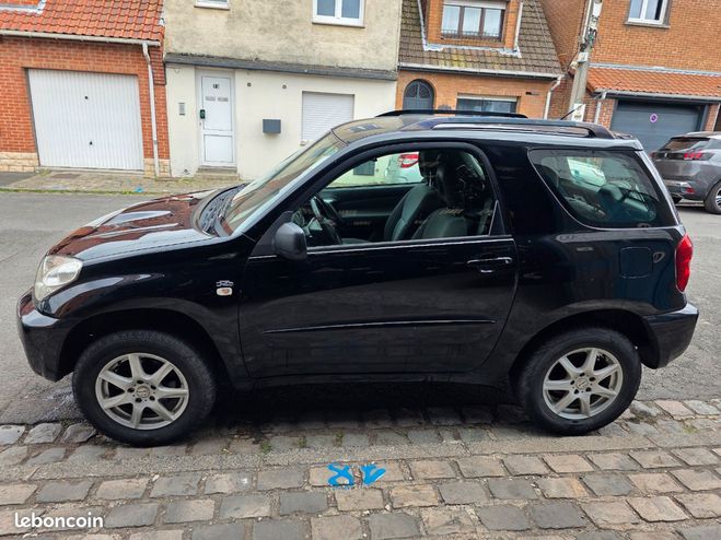 Toyota RAV 4 2.0 d4d 115ch 1ere main Noir de 2005