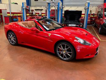  Voir détails -Ferrari California version 2 à Miribel (01)