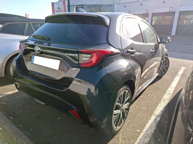 Toyota Yaris Hybrid 116h e-CVT Iconic SEMI CUIR BEIGE NOIR de 2022
