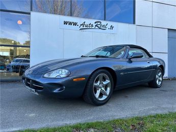  Voir détails -Jaguar XK8 4.0i V8 à Toulouse (31)