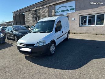  Voir détails -Opel Combo Tour 1.3 CDTI75 FAP COSMO à Wittelsheim (68)