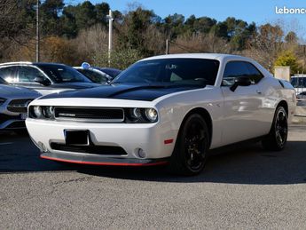  Voir détails -Dodge Challenger 3.6 v6 305 sxt vehicule francais à Meyreuil (13)